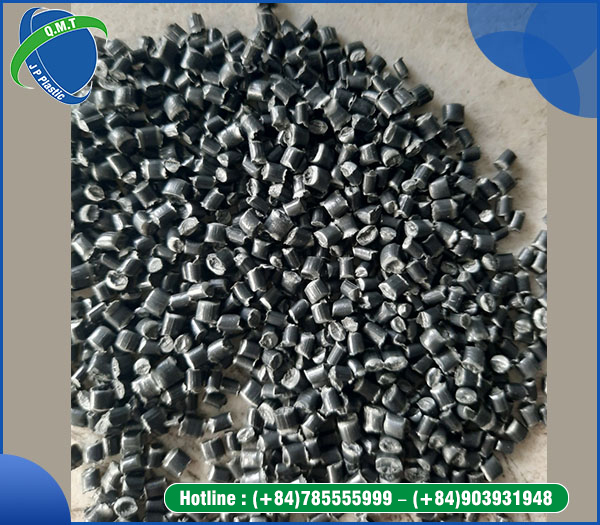 Dark grey recycled PE pellet
